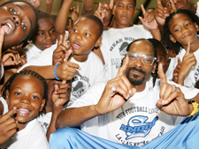 snoop_raiders08-16-2011_2.jpg